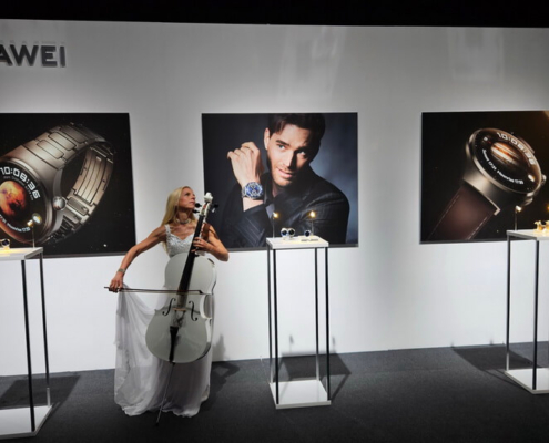 Cellistin bei Firmenfeier Cellistin buchen für Firmenevent, Produktpräsentation, Galadinner, Veranstaltung